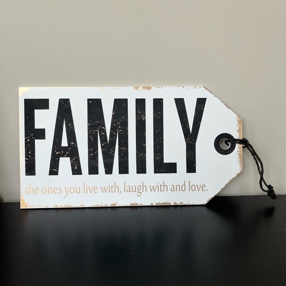 Family sign wooden wall decor hanging - Picture 1 of 3